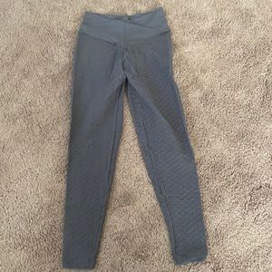 Scrunch butt leggings